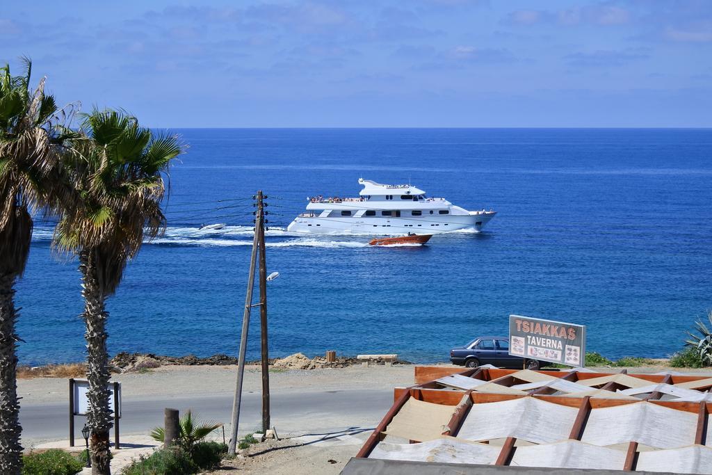 Kissonerga Beach Apartment Paphos Buitenkant foto