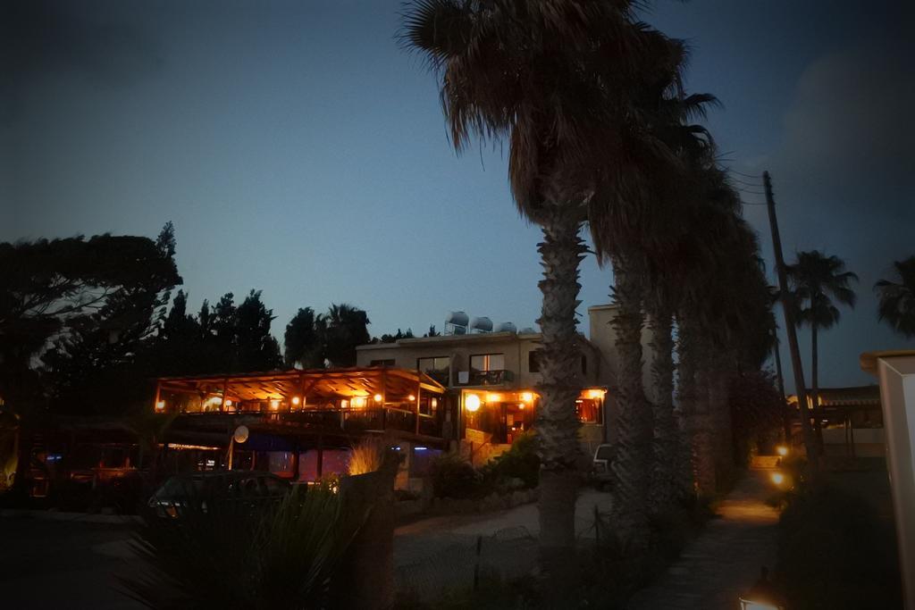 Kissonerga Beach Apartment Paphos Buitenkant foto